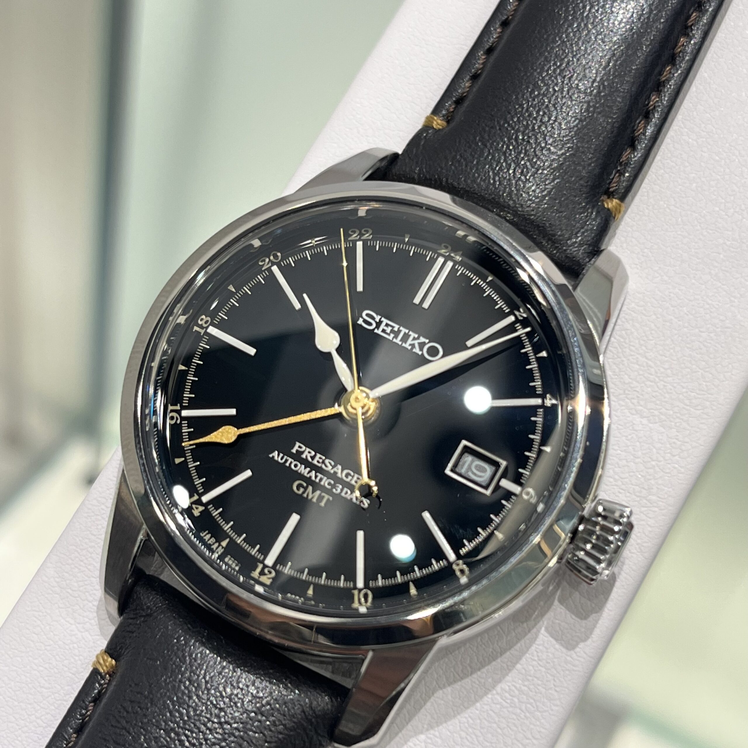 漆と機械式の融合 SARH001  クラフトマンシップの美