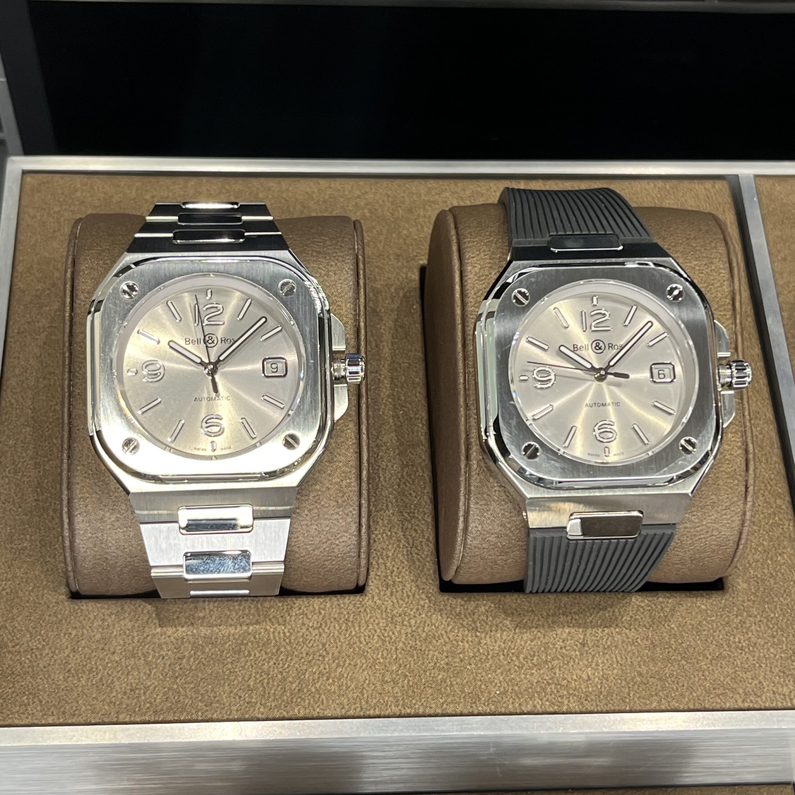 静かな存在感。大人が着けたいグレーダイヤル