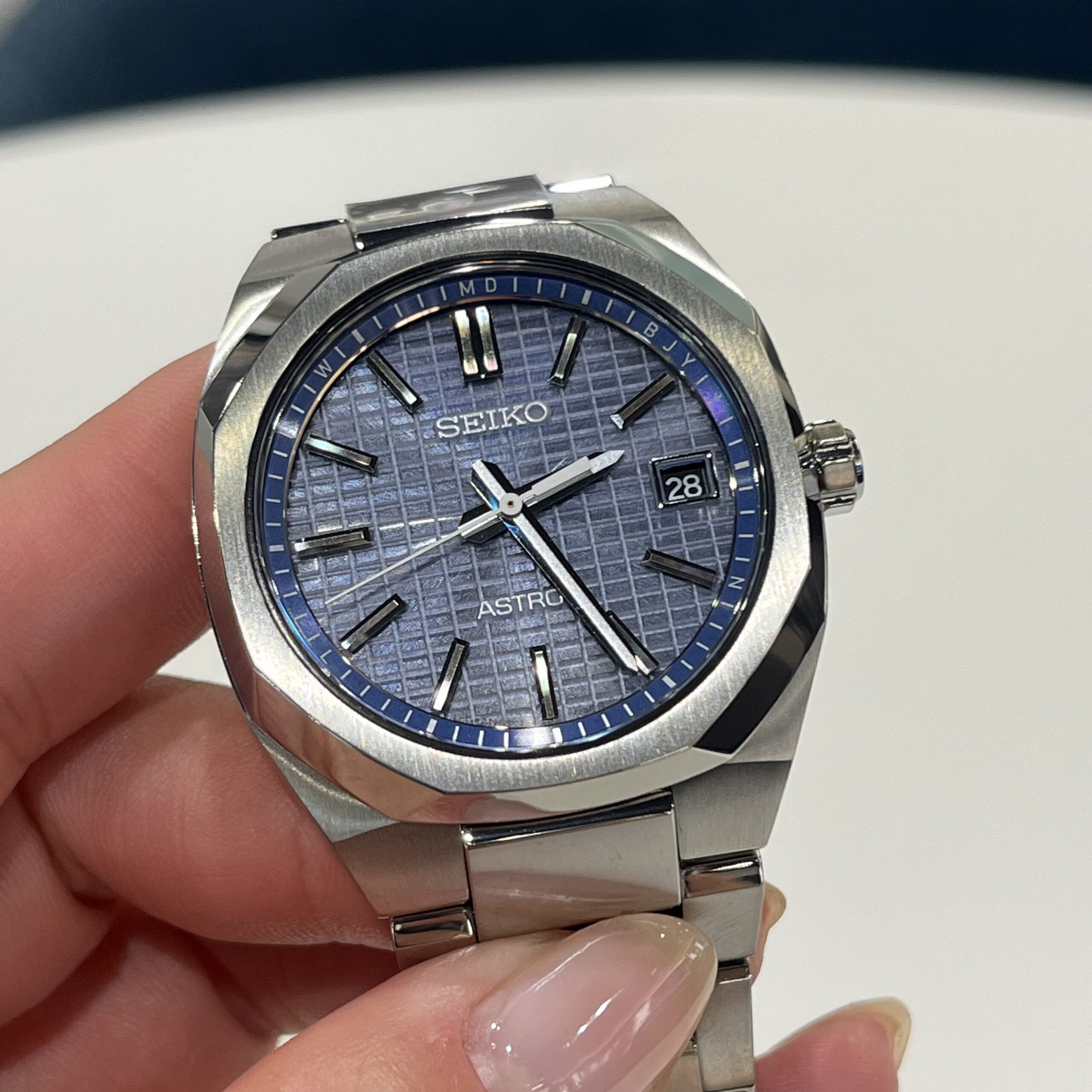 【新作入荷】アストロン SBXY101 ― Nexter ソーラー電波シリーズに“コンパクトサイズ”が新登場