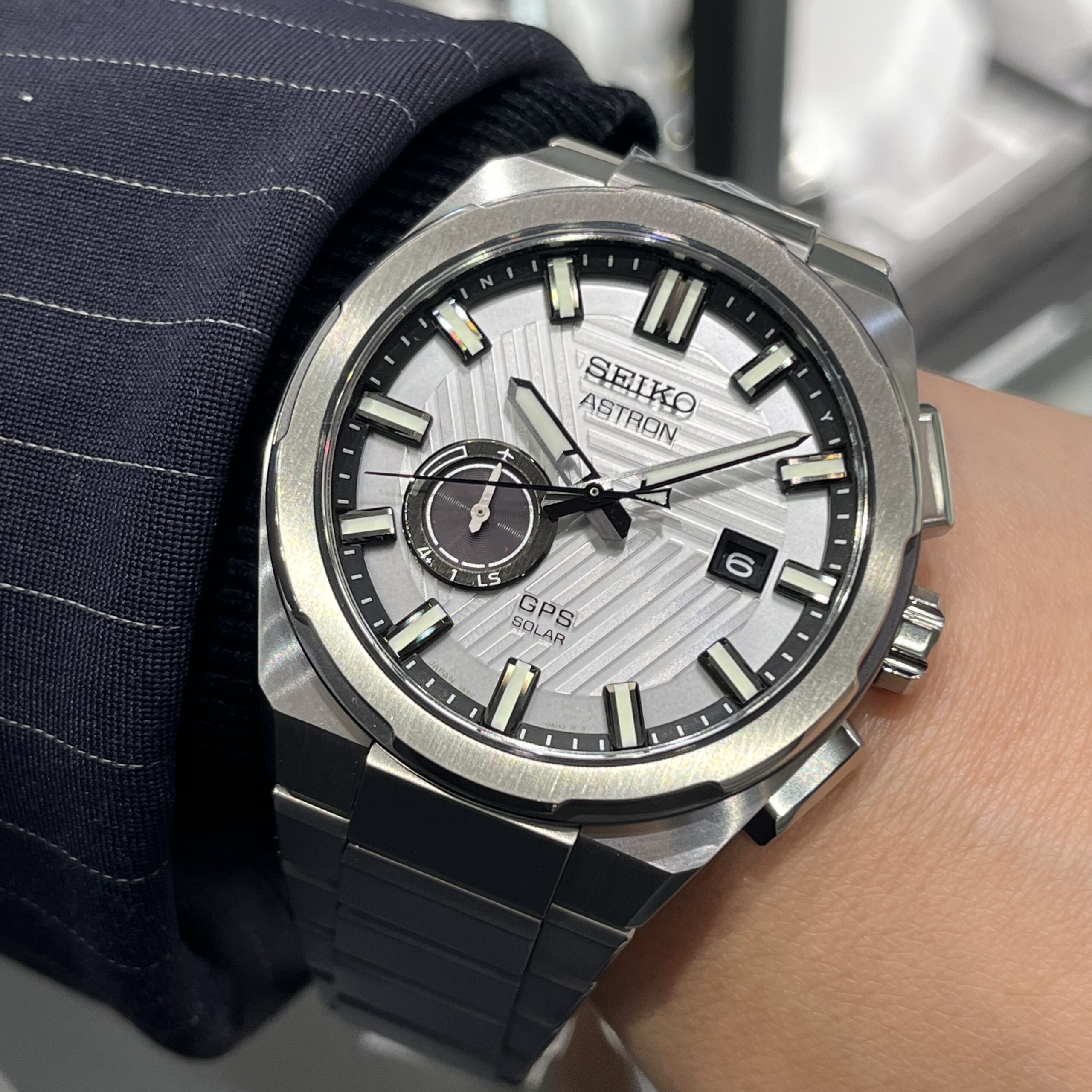 無重力の美しさを腕元に
SEIKOアストロン SBXD037