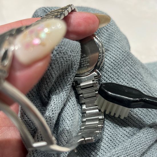 汗をかくから…時計を洗ってもいいの？正しいお手入れ術