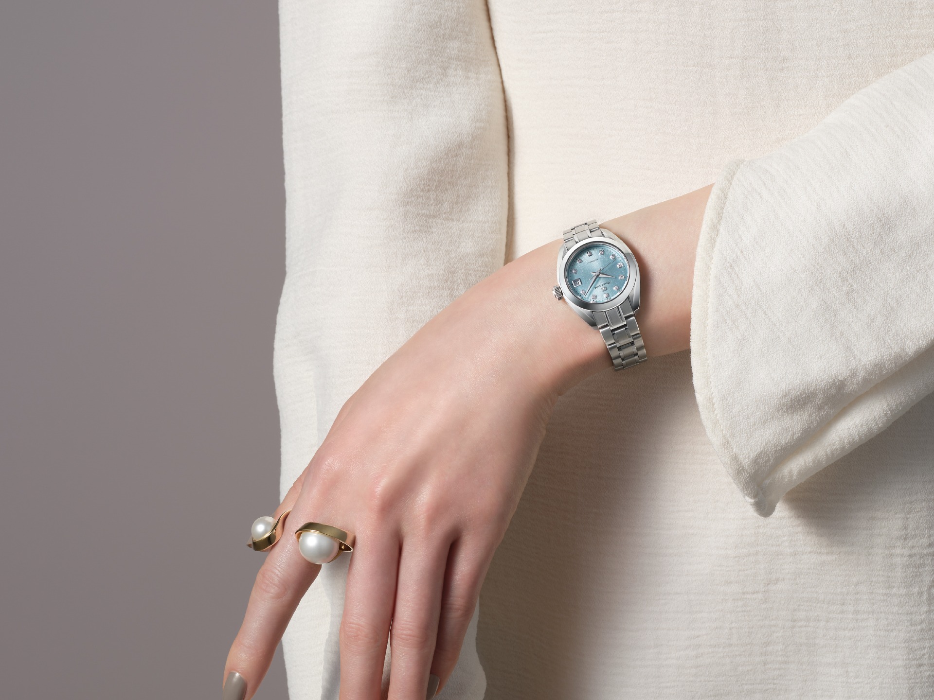 【グランドセイコー】女性が自分のために選ぶ一本。