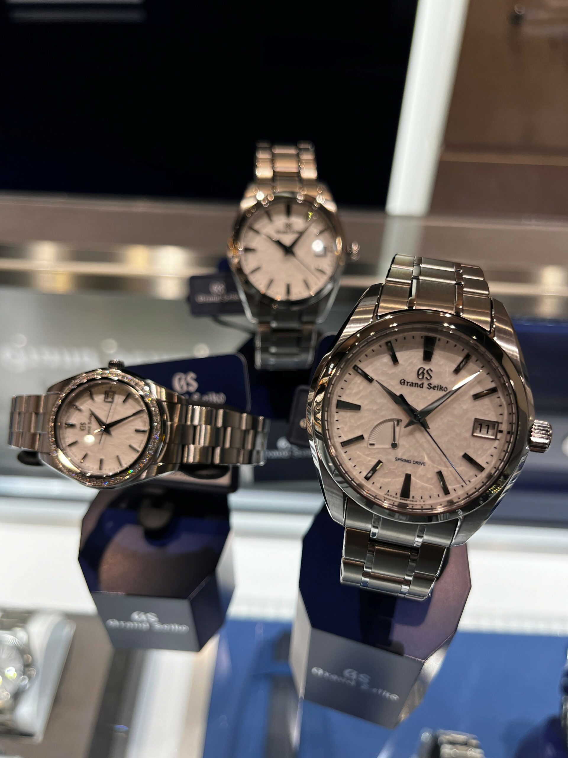 白い雪が降り積もるように。 グランドセイコー「雪白」3種を比べてみた